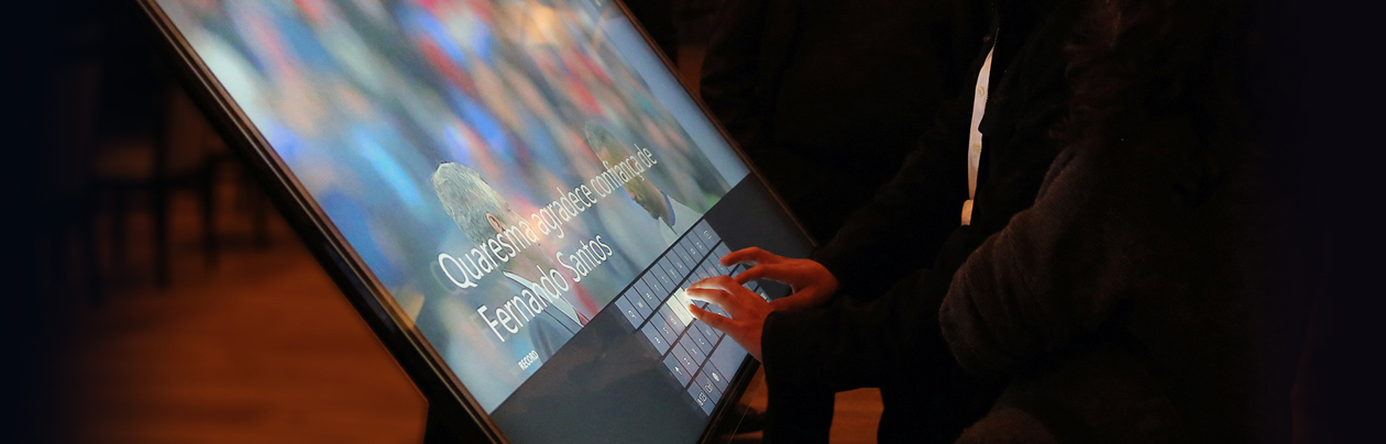 Assist触摸膜支持多点触摸，高透光性，能透过任何非金属表面